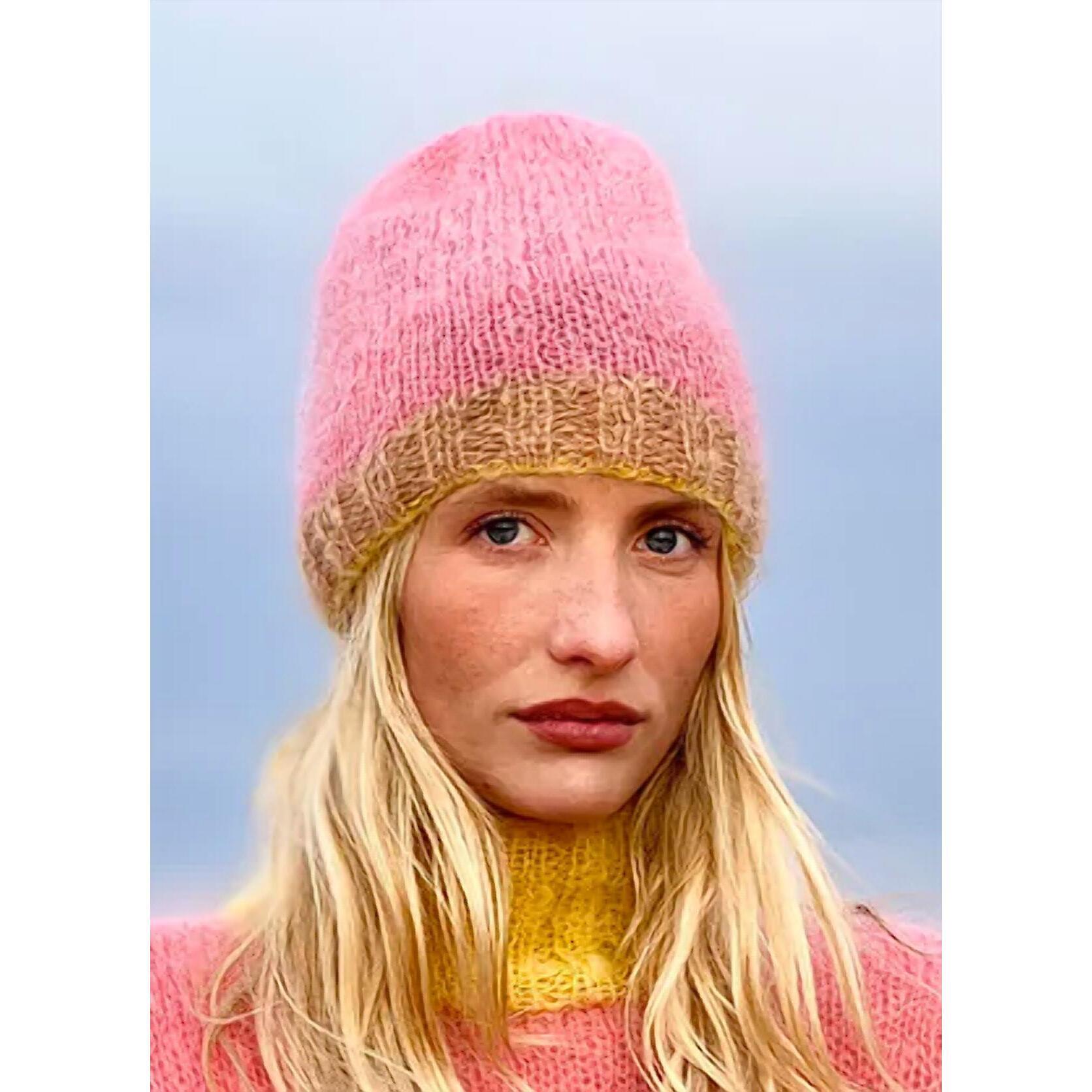 New Rose Carmine Colorblock Tricolor Hat In Blush